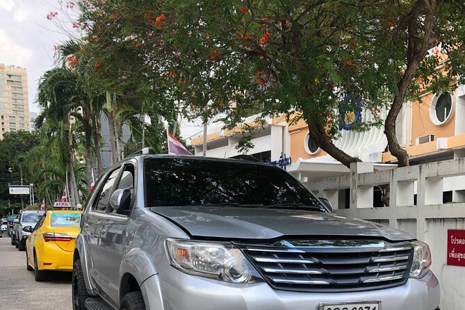 Private Shuttle SUV Bangkok From or To Pattaya - From a Bangkok hotel to the Gulf coast