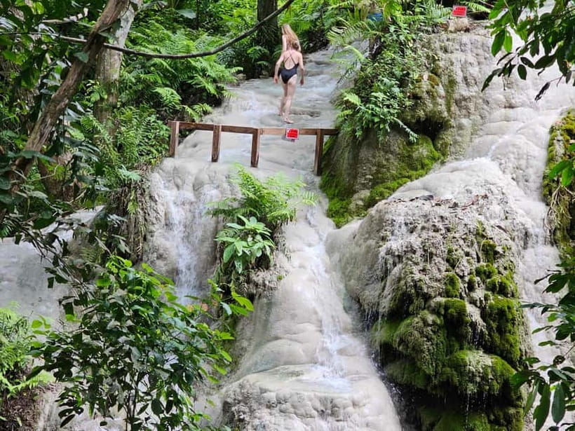 Private : Sticky Waterfall & Secret Temple & Karen Village. - Why this half-day outing is different