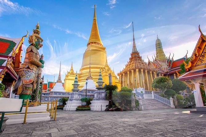 Private Tour: Bangkok's Grand Palace Complex and Wat Phra Kaew - The upper terrace gives you a better overall view