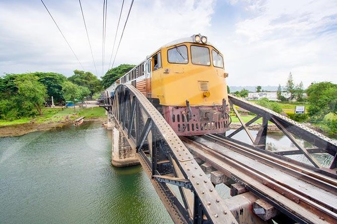 Private Tour: Floating Markets and Bridge on River Kwai Day Trip from Bangkok - Lunch beside the river