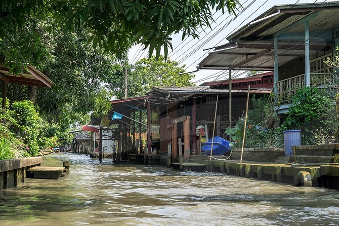 Private Tour: Floating Markets of Damnoen Saduak Cruise Day Trip from Bangkok - Guide Quality Makes or Breaks the Day