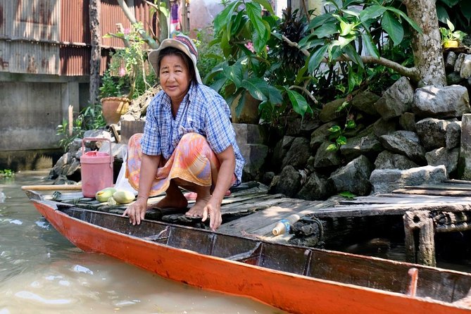 Private Tour from Bangkok: Railway and Floating Markets Tour - A family palm sugar plantation between the headline stops