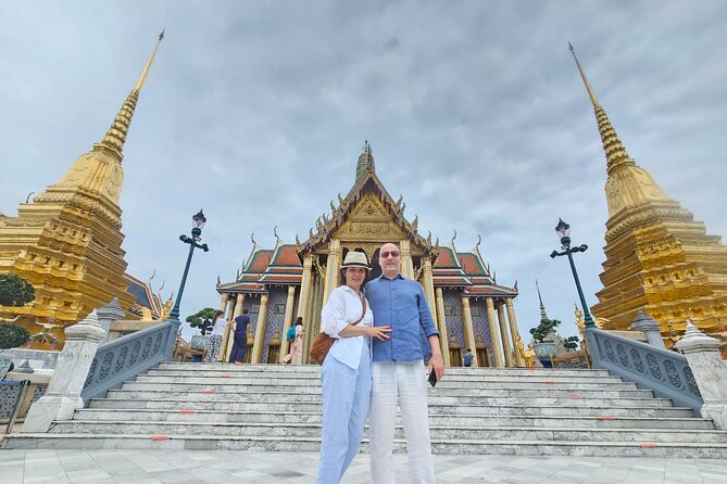 Private Tour to Grand Palace of Bangkok, Pho and Arun Temple - The guide can make or break the day
