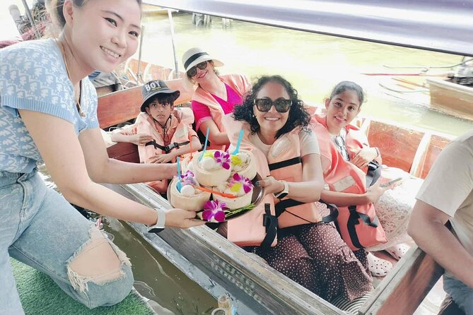 Private Tour to Railway Market, Floating Market And Ayutthaya - Wat Mahathat and Ayutthaya’s broken stones