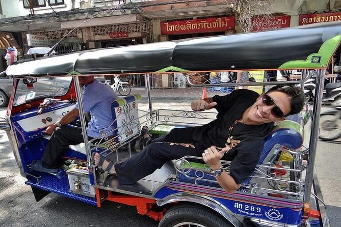 Private Tuktuk Authentic Food Tour (Chinatown-Flower Market) - Wat Saket and the Golden Mount from outside