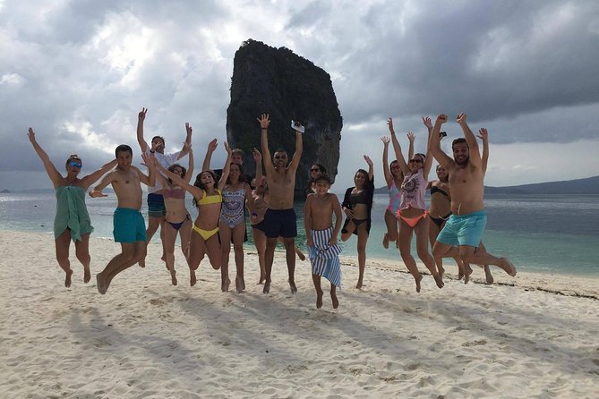 Railay and 4-Island Sunset Speedboat Cruise with Night Snorkel - Meeting in Ao Nang and getting onto the boat