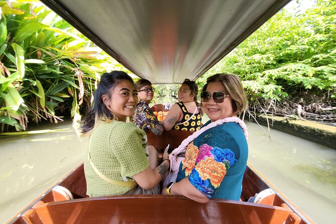 Railway Market, Floating Market and After the Rain Cafe - Damnoen Saduak Floating Market: canals, boats, and snacks