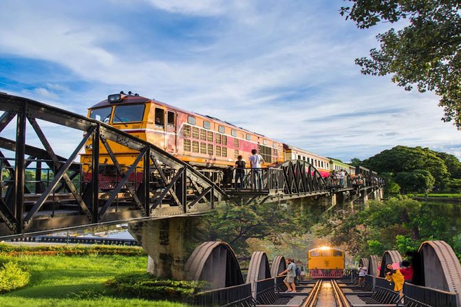 River Kwai Bridge and Floating Market Full-Day Combo - Damnoen Saduak Floating Market after the early start