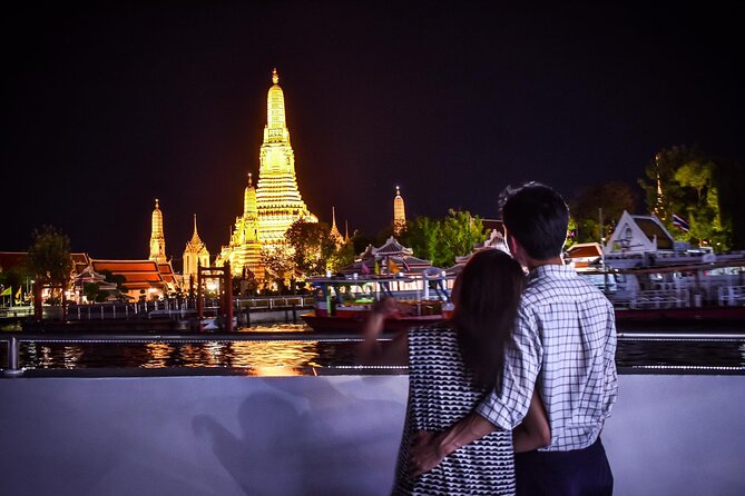 River Star Princess Dinner Cruise: Bangkok Chao Phraya River - Wat Arun after dark