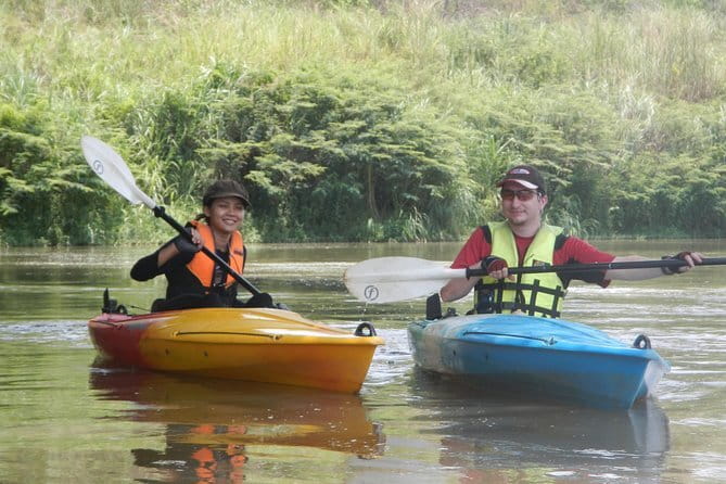 Safety whitewater rafting in Chiangmai by Khampan Rafting - Six kilometers of rapids on the Maetaeng River