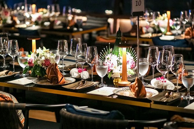 Saffron: A Luxurious Dinner Voyage on the River of Kings - Gong Wu Shrine and the Chinese influence