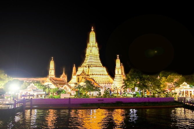 Saffron Luxury Dinner Cruise: A Journey on the River of Kings - Wat Arun, the river’s great nighttime landmark