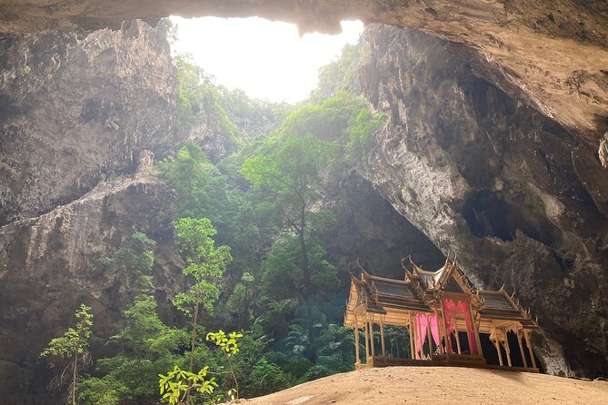 Sam Roi Yod National Park & Praya Nakhon Cave Private Tour from Hua Hin - Ban Bang Phu fishing village and the boat