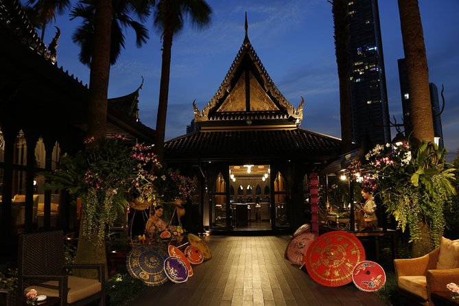 Shangri-La Hotel's Salathip Thai Restaurant Experience - River views, gazebos, and the Bangkok skyline