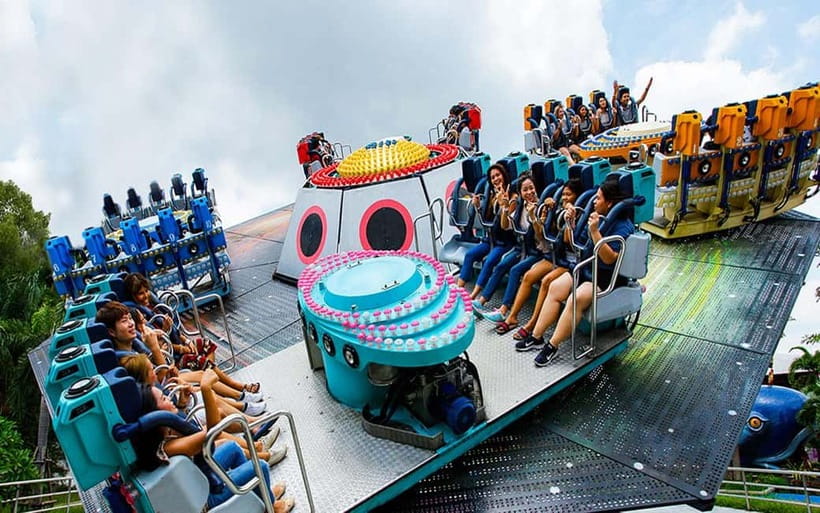 Siam Amazing Park Entry Ticket with Buffet Lunch (NON THAI) - Key points at a glance