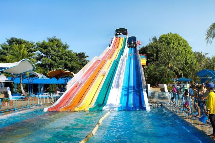 Siam Amazing Park: Water Park Ticket and Buffet Lunch - Making sense of the buffet lunch