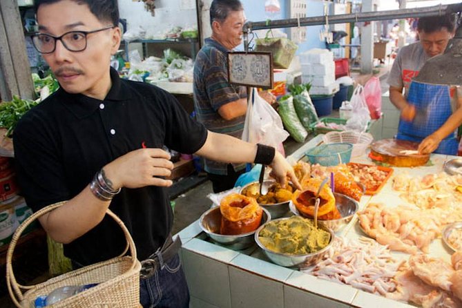 Silom Thai Cooking School with Fresh Market Tour - Teachers who make the class work