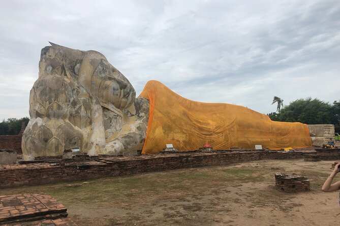 Small Group Tour to Ayutthaya Temples from Bangkok with Lunch - Wat Lokayasutharam and the giant reclining Buddha