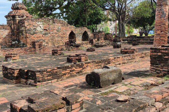Small Group Tour to Ayutthaya Temples from Bangkok with Lunch - How good are the guides?