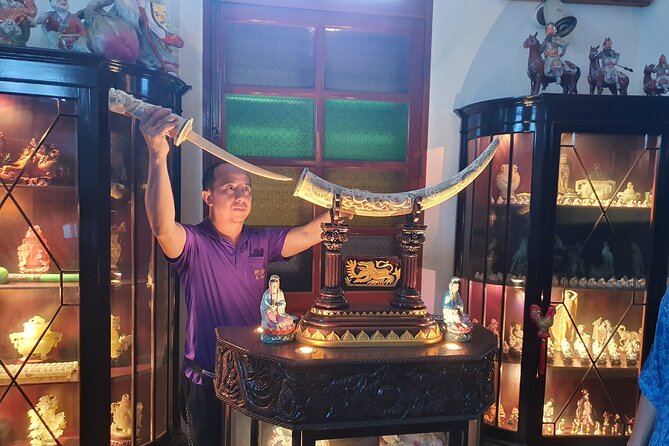 Small-Group: Unseen Bangkok's Chinatown Walking Tour - The 150-year-old fresh market