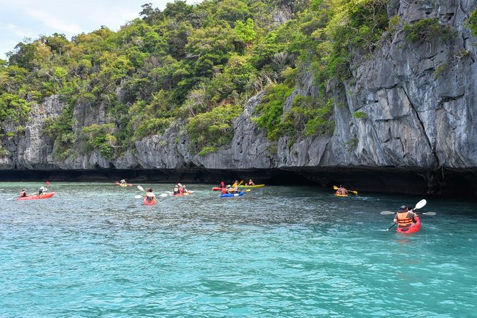 Snorkel and Kayak Trip to Angthong Marine Park by Speed Boat from Koh Phangan - Beach lunch and time on Mae Koh