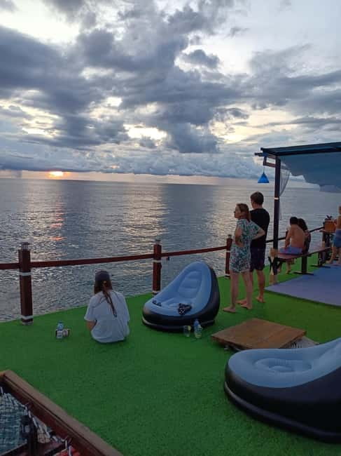 Snorkeling Tour with meals and BBQs - Cocktail - Sunset⭐⭐⭐⭐⭐ - BBQ, Cocktail, and Sunset on the Return Route