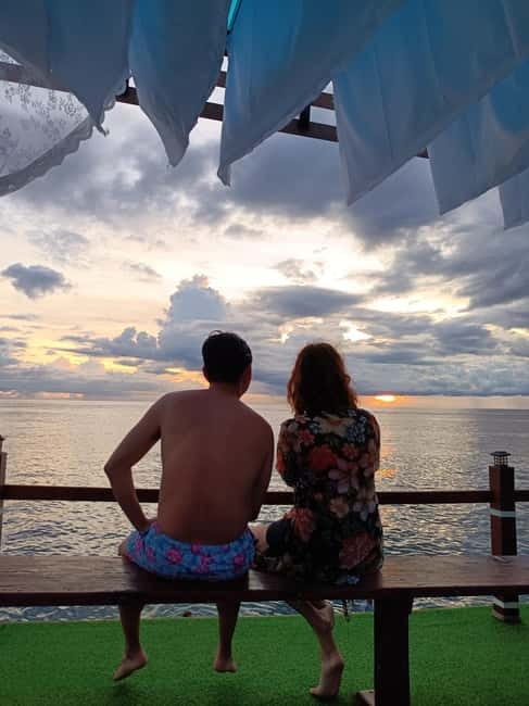 Snorkeling Tour with meals and BBQs - Cocktail - Sunset⭐⭐⭐⭐⭐ - Chart, His Family, and the Personal Touch