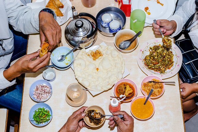 Southern Flavors Phuket Food Tour with 15+ Tastings - The guide can make or break the experience