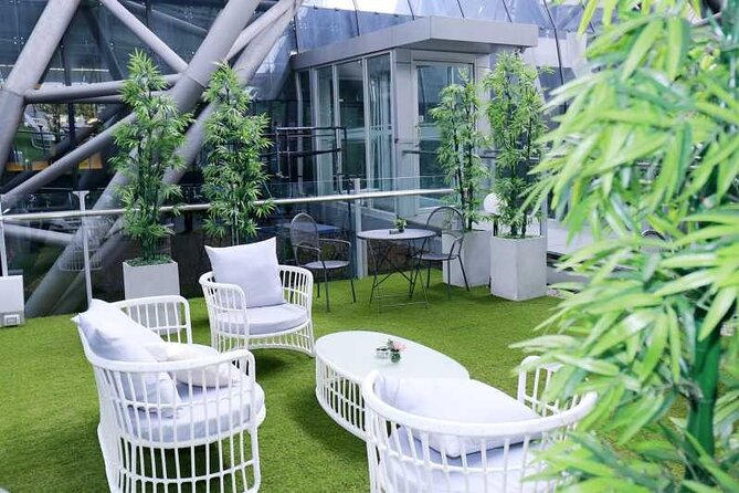 Suvarnabhumi Airport 2-Hour Miracle Lounge Access - Inside the Miracle Lounge