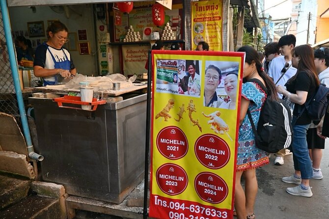 Taste of Chiang Mai: Michelin Guide Street Food Small Group 2Hr - The dinner option and its different flavor profile