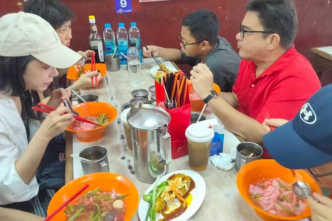 Taste of Chiang Mai: Michelin Guide Street Food Small Group 2Hr - Is $31 good value?