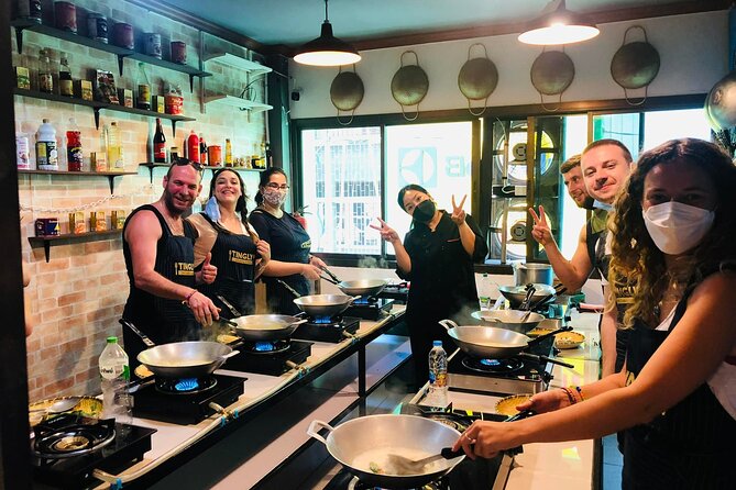 Thai cooking class experience in Bangkok with Tingly Thai cooking school - Afternoon and evening options