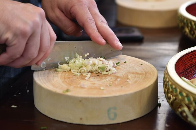 Thai Cooking Class with Market Tour in Sathon Bangkok - Getting to Suan Phlu from Bangkok’s rail lines