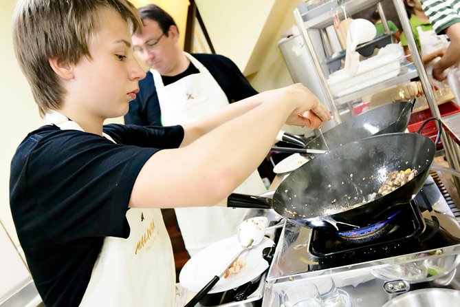 Thai Cooking Class with Market Visit by Maliwan - Key points to know before booking
