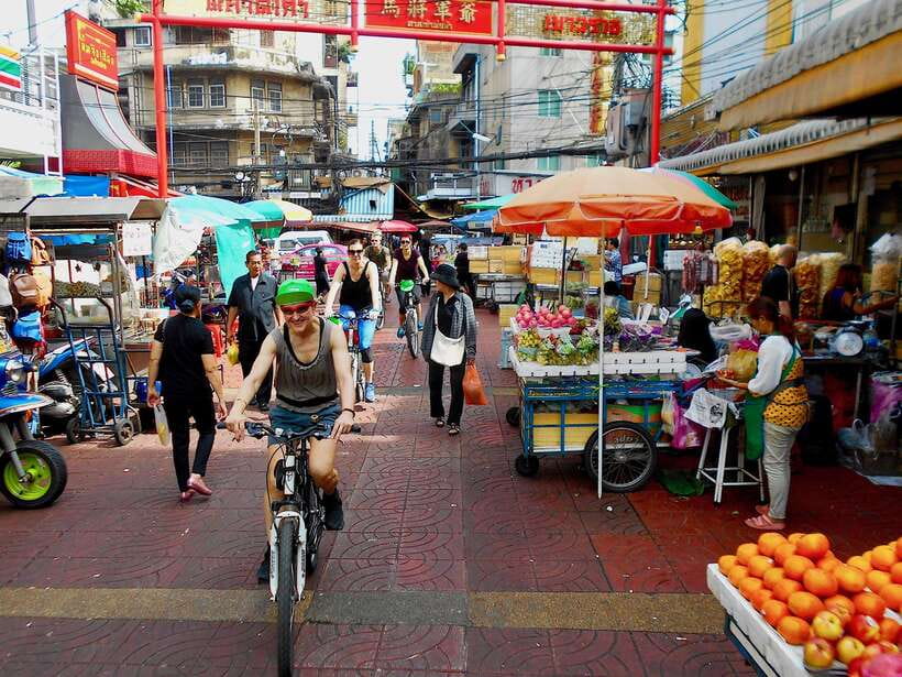 Thai culture and Bangkok local life guided bike tour - Meeting at Loftel Station near Hua Lamphong