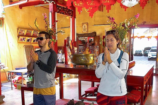 Thai Culture and Local Life 4- Hour Bangkok Bike Tour - Pak Khlong Talat, Bangkok’s flower market