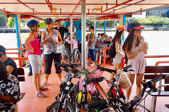 Thai Culture and Local Life 4- Hour Bangkok Bike Tour - Wat Kalayanamit and the largest seated Buddha