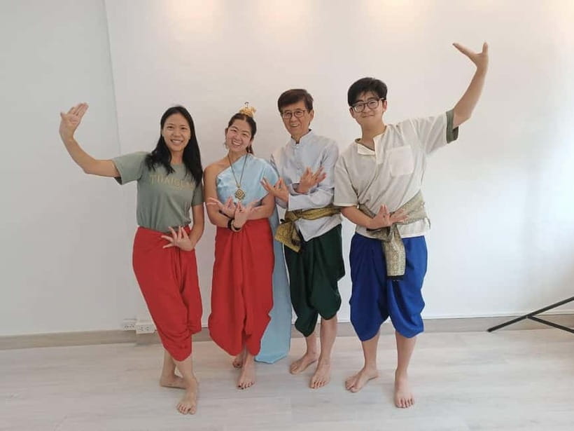 Thai Dance Class - Wearing Thai clothes and full accessories