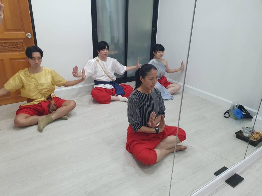 Thai Dance Class - Who should book this class?