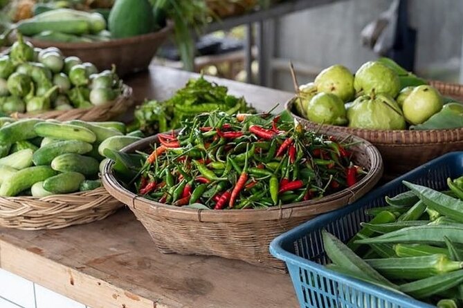 Thai Street Food & Morning Market Walking Tour in Hua Hin - Street food beyond the familiar Thai menu
