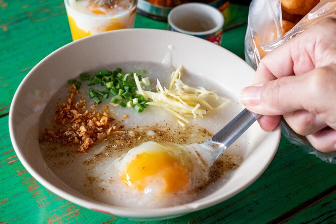 Thai Street Food & Morning Market Walking Tour in Hua Hin - Starting with Jok Muu and Café Boran