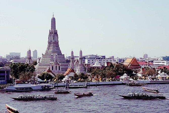 Thai Tour Guide : PRIVATE Highlight of Bangkok + Canal Tour + Simple Thai Lunch - Wat Arun and the river view