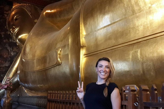 Thai Tour Guide : PRIVATE Highlight of Bangkok + Canal Tour + Simple Thai Lunch - Wat Pho and the reclining Buddha