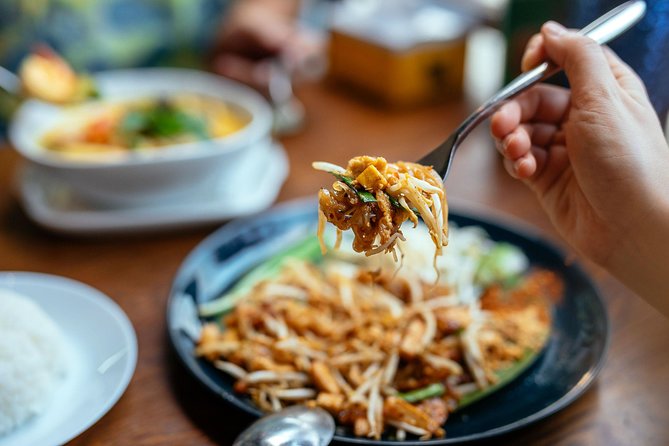The 10 Tastings of Chiang Mai With Locals: Private Street Food Tour - What you may eat and drink