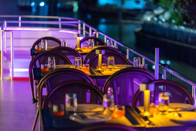The Newest Luxury 5-Star Bangkok Chao Phraya Dinner Cruise - Buffet dinner with Thai and international choices