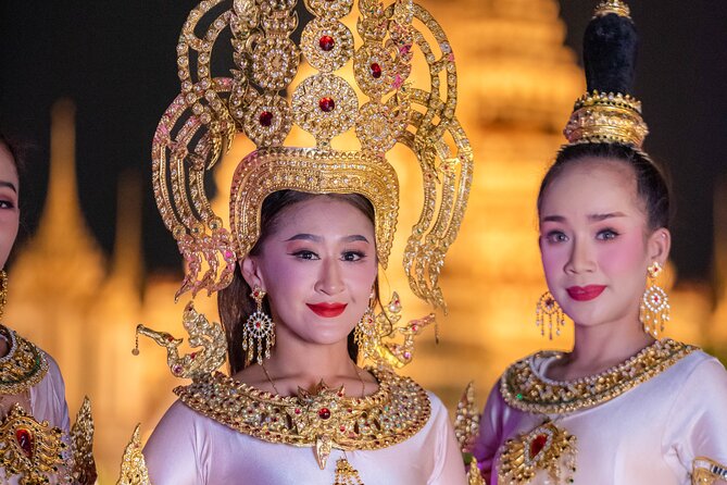 The Newest Luxury 5-Star Bangkok Chao Phraya Dinner Cruise - Is $50.52 good value?