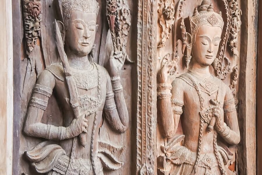 The Old Siam: Ayutthaya Temples Small Group Tour with Lunch - Dress, bags, heat, and practical preparation