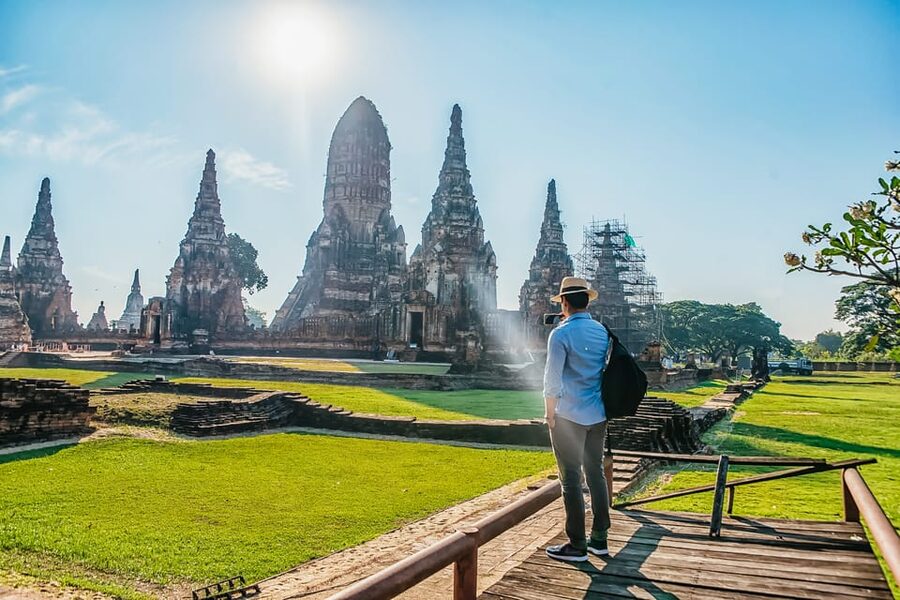 The Old Siam: Ayutthaya Temples Small Group Tour with Lunch - Starting from Bangkok in an air-conditioned van