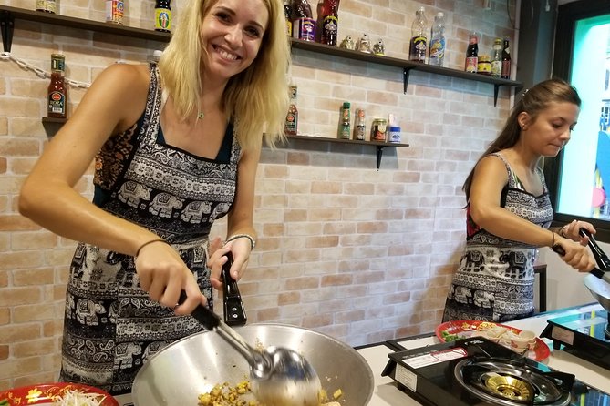 Tingly Thai Cooking Class with Morning Market Tour - Vegetarian, halal, and dietary considerations
