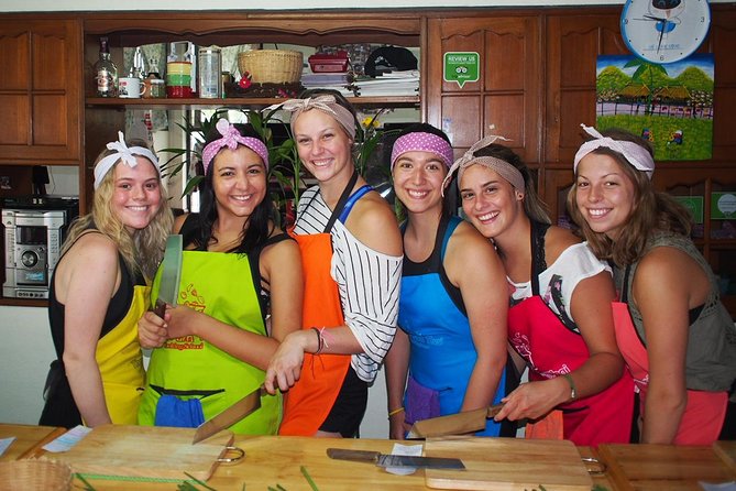 Tomyumthai Cooking Class in Chiang Mai - What the $32.61 price delivers